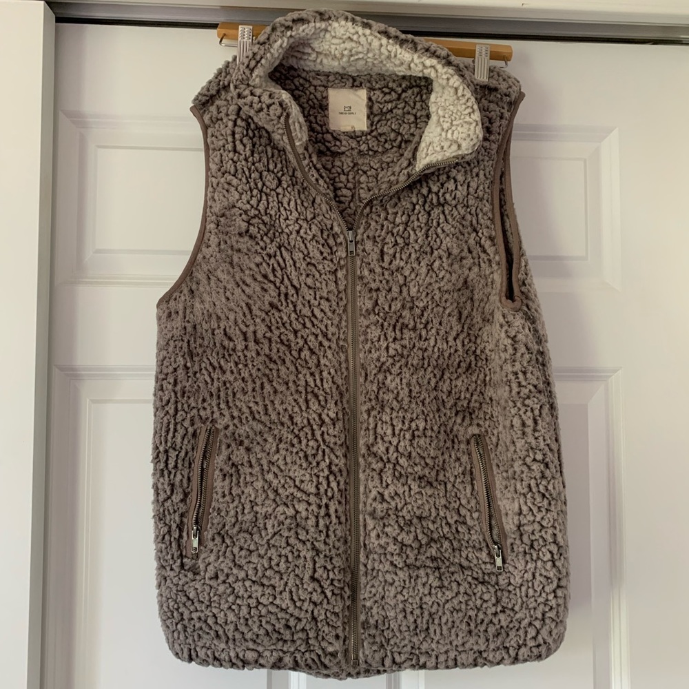 Thread & Supply Fuzzy Polyester Gray Vest
